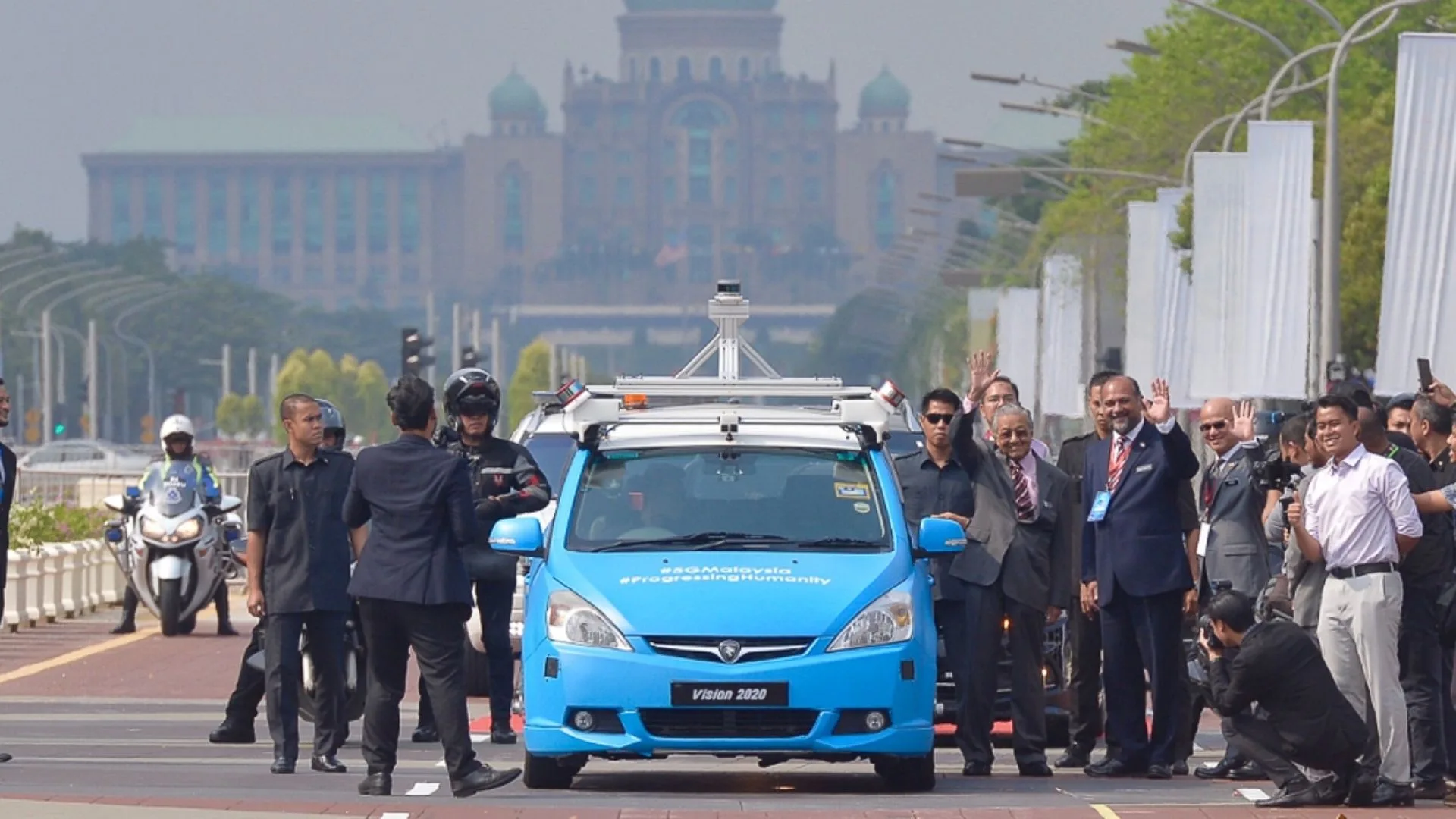 Autonomous Electric Bus (AEV) — Putrajaya Autonomous Feeder Service Pilot — Image 4